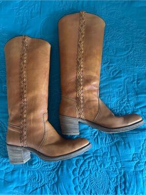 Miss Capezio Braided Campus Tan Leather Mid Heel Boots Size 9.5